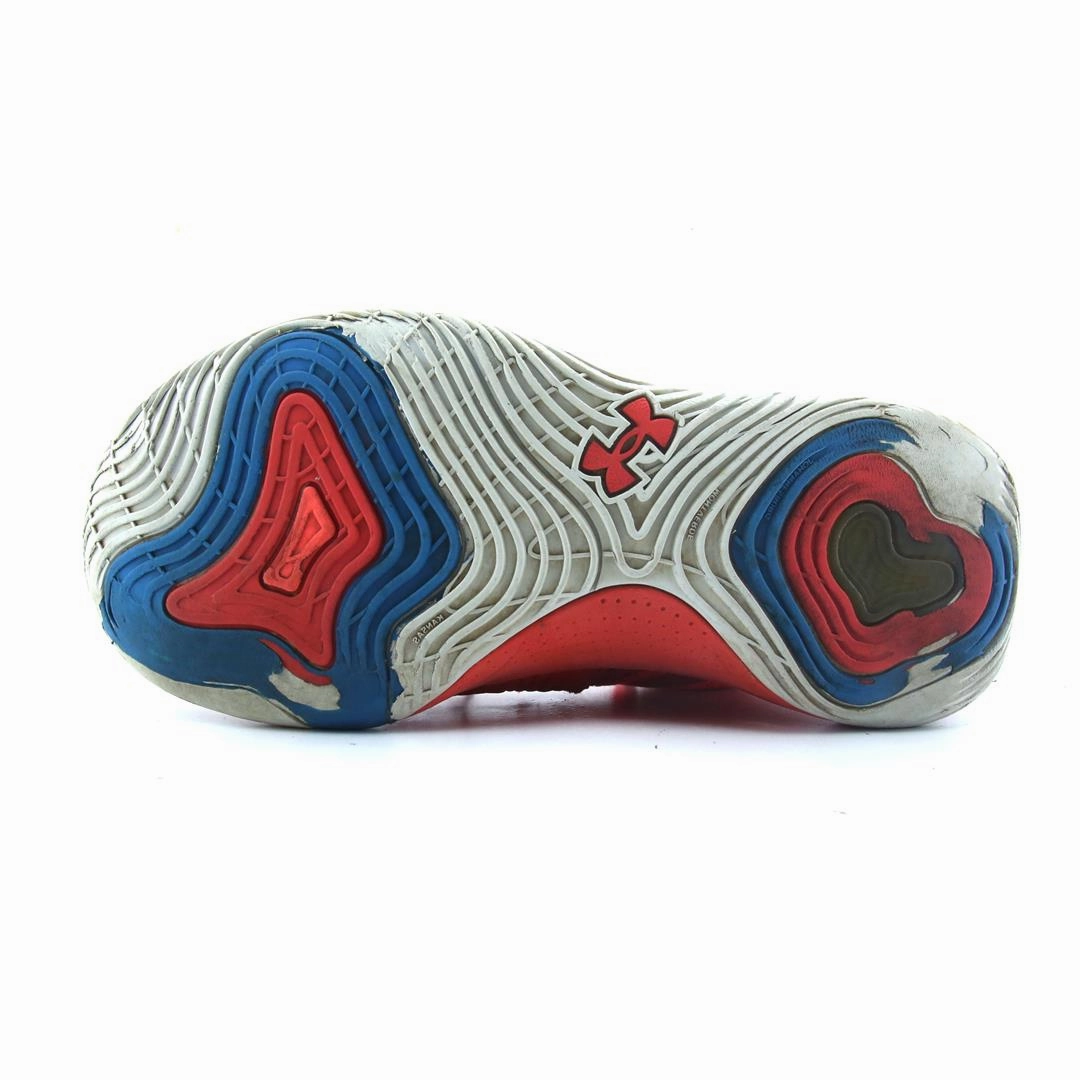 1977 Basketball Shoes UNDER ARMOUR EMBIID ONE