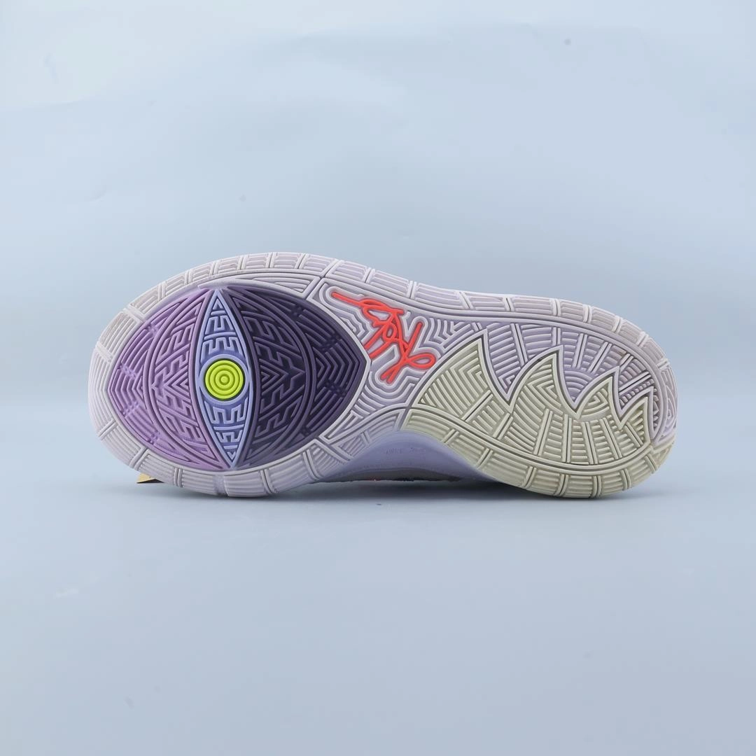 NIKE KYRIE 6 $200 Basketball Shoes