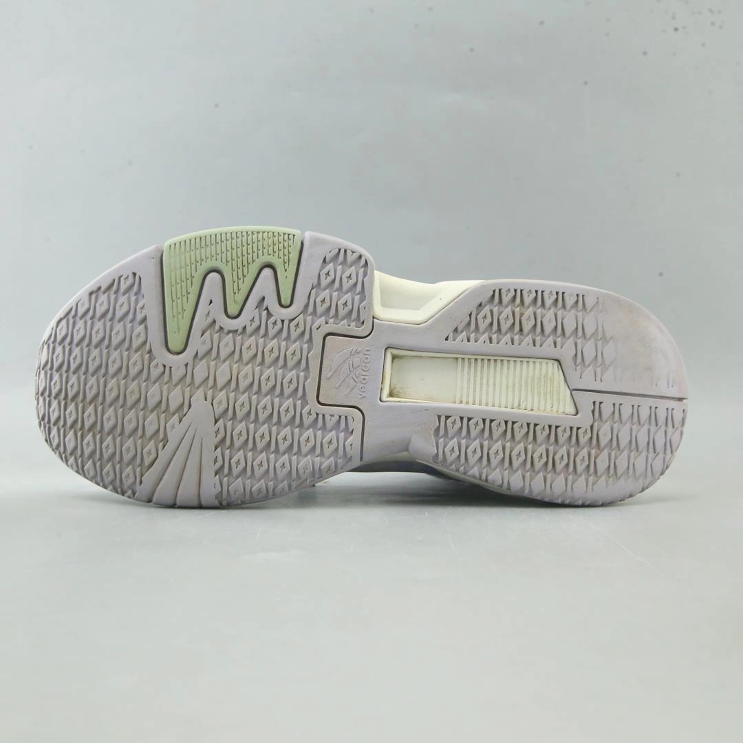 Basketball Shoes 1999 VEARCON .