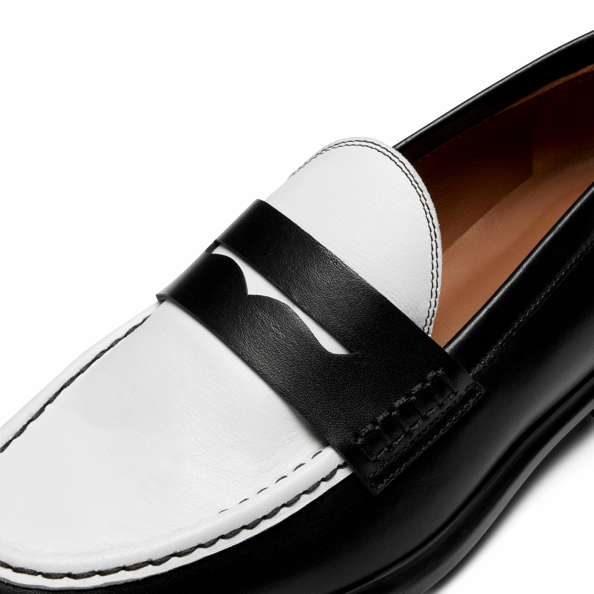 Vendme Blandine black and white calfskin leather loafers Loafers Beige