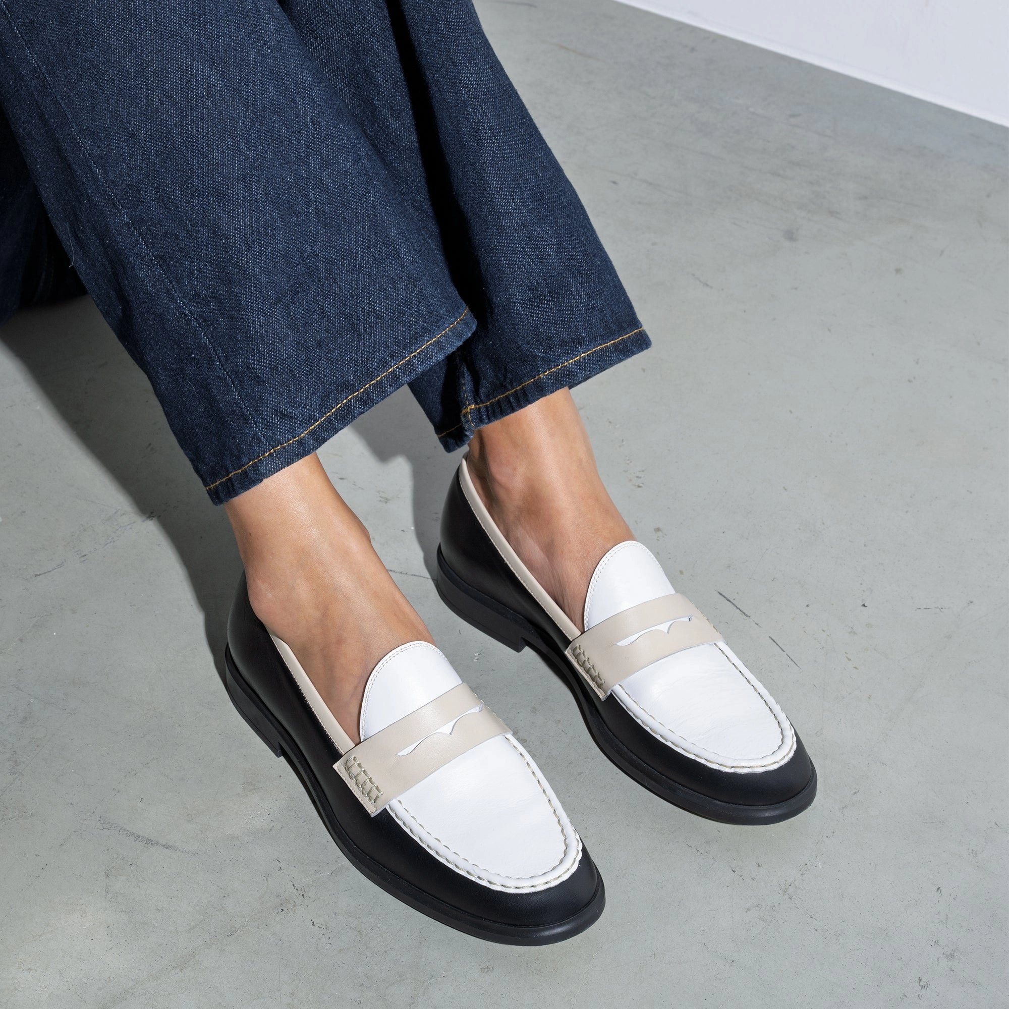 Vendme Blandine black, white and cream calfskin leather loafers Student Leather Loafers