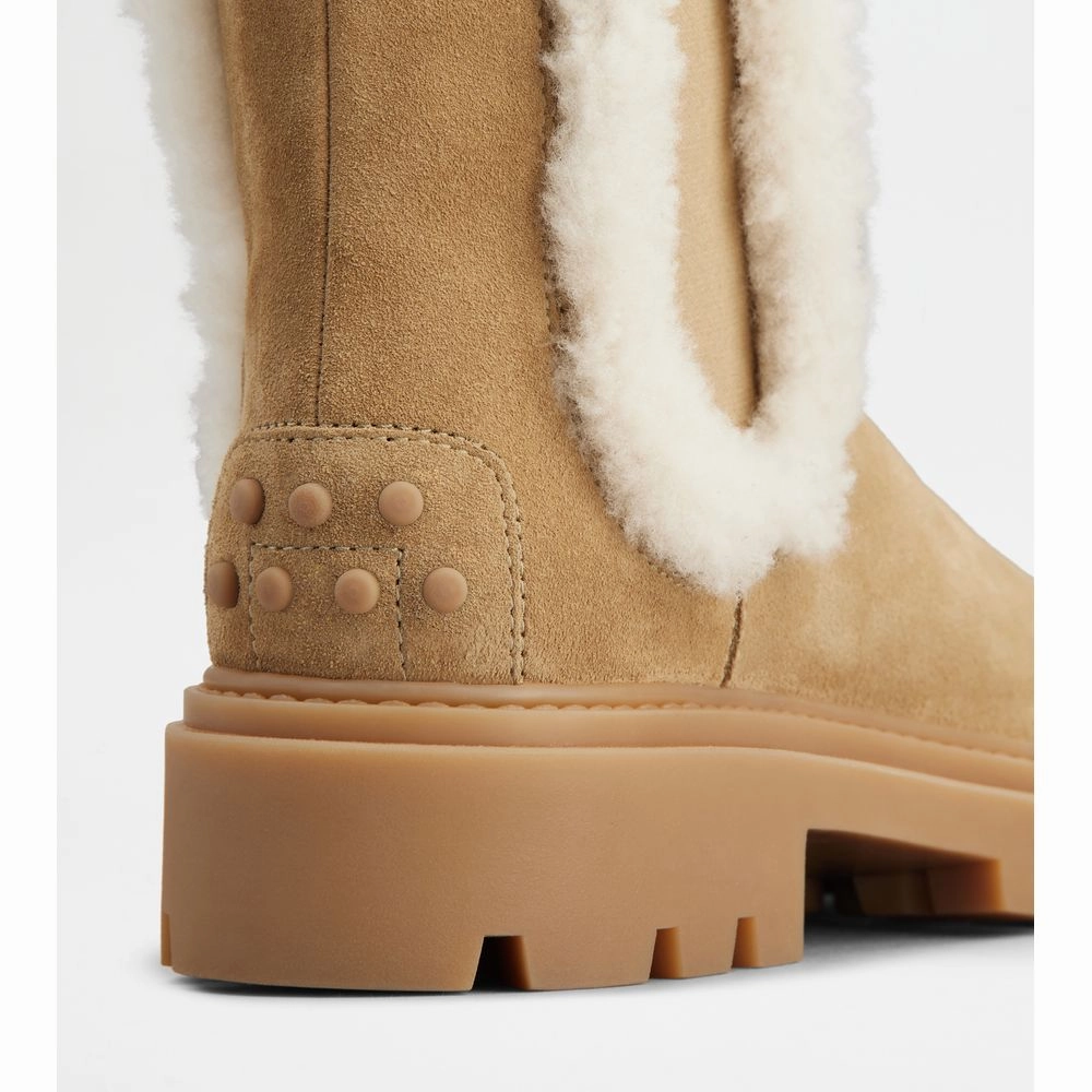 Tod's Chelsea Boots in Suede and Sheepskin 2976 Pop Nappa Leather Chelsea Boots