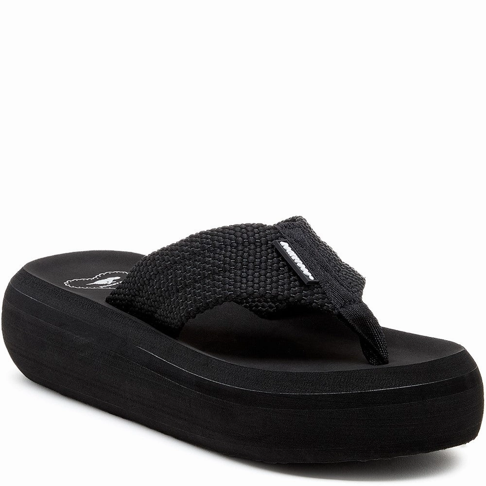 Christina From Flip And Flop Rocket Dog Sandy Webbing Sandal