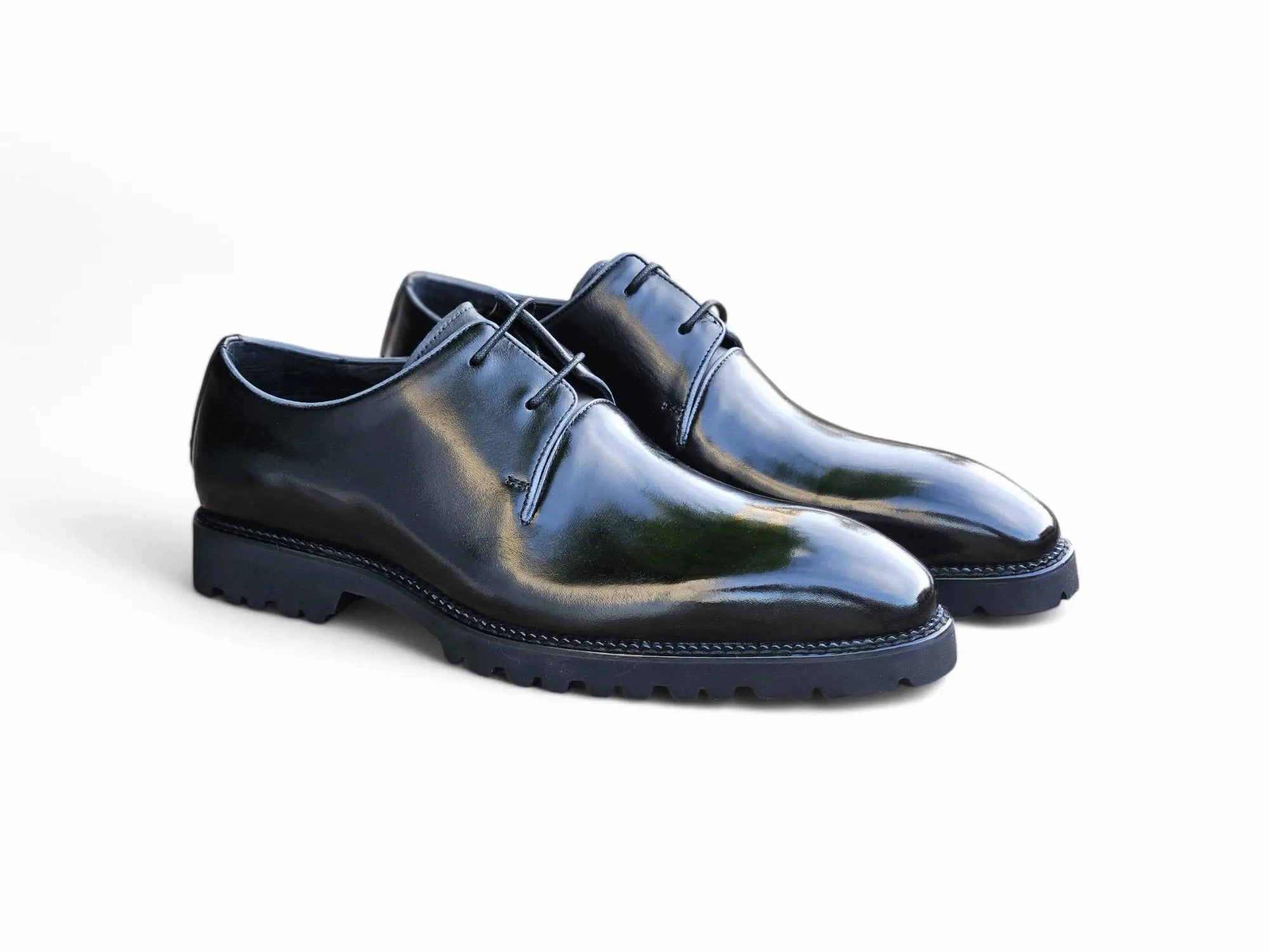 Whole Cut Derby With Lug Sole Lace-up Bowling Shoes