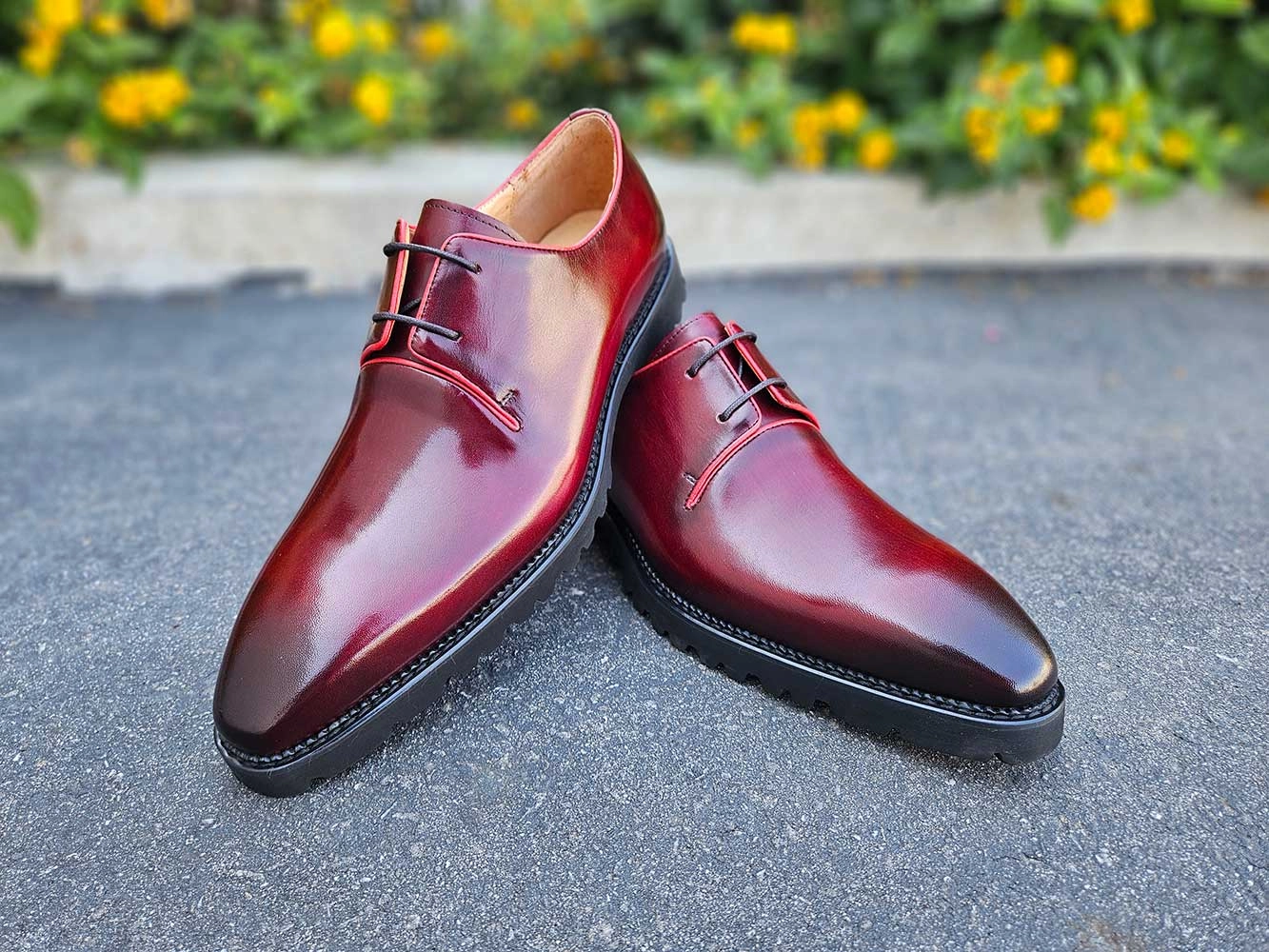 Whole Cut Derby With Lug Sole Lightweight Lace Up Shoes