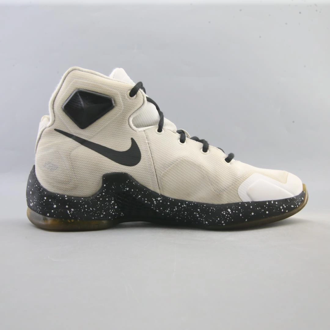 Kyrie 3 Basketball Shoes Review NIKE  LEBRON JAMES XIII 13