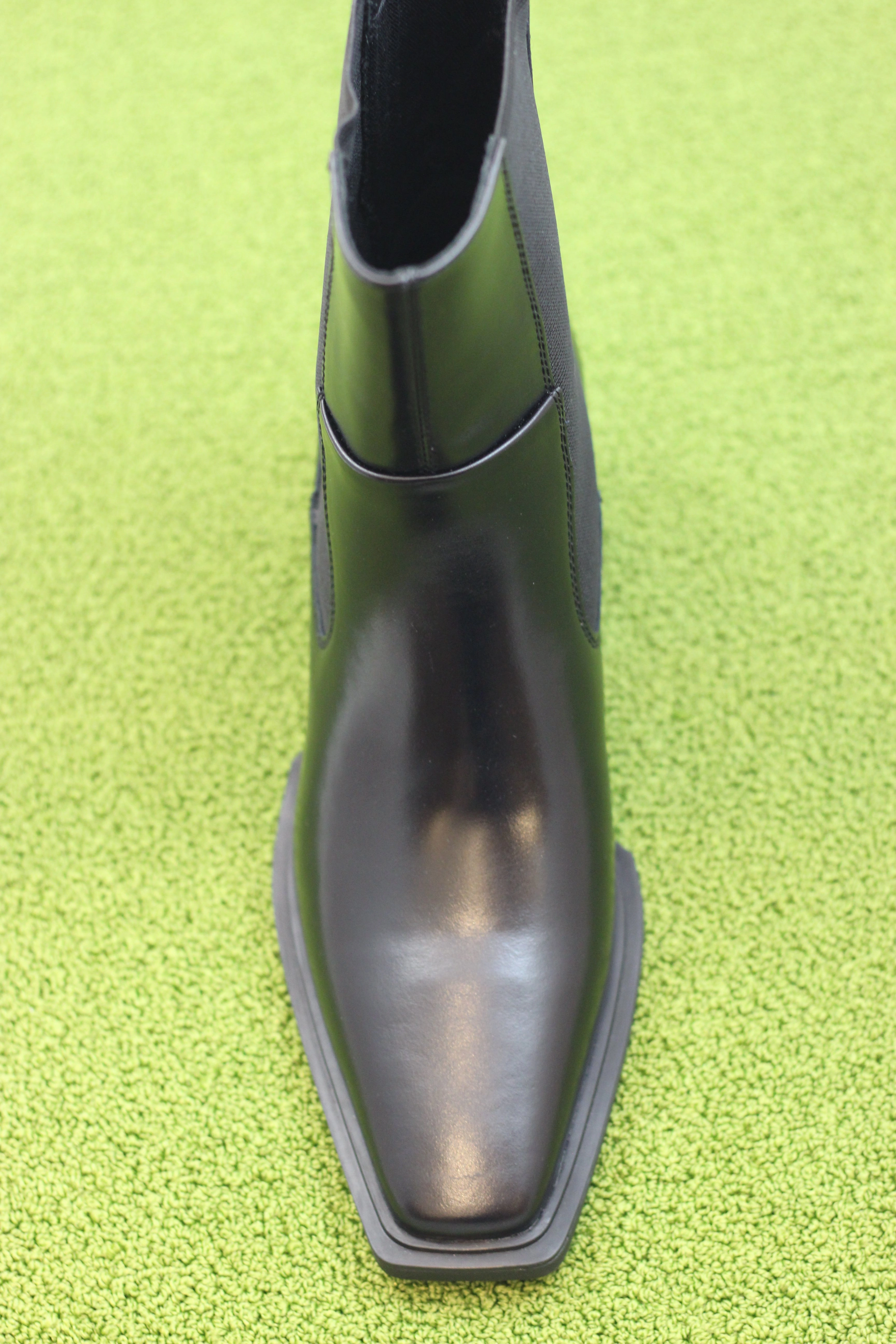 Chelsea Boots And Straight Jeans Womens Alina Chelsea Boot - Black Leather