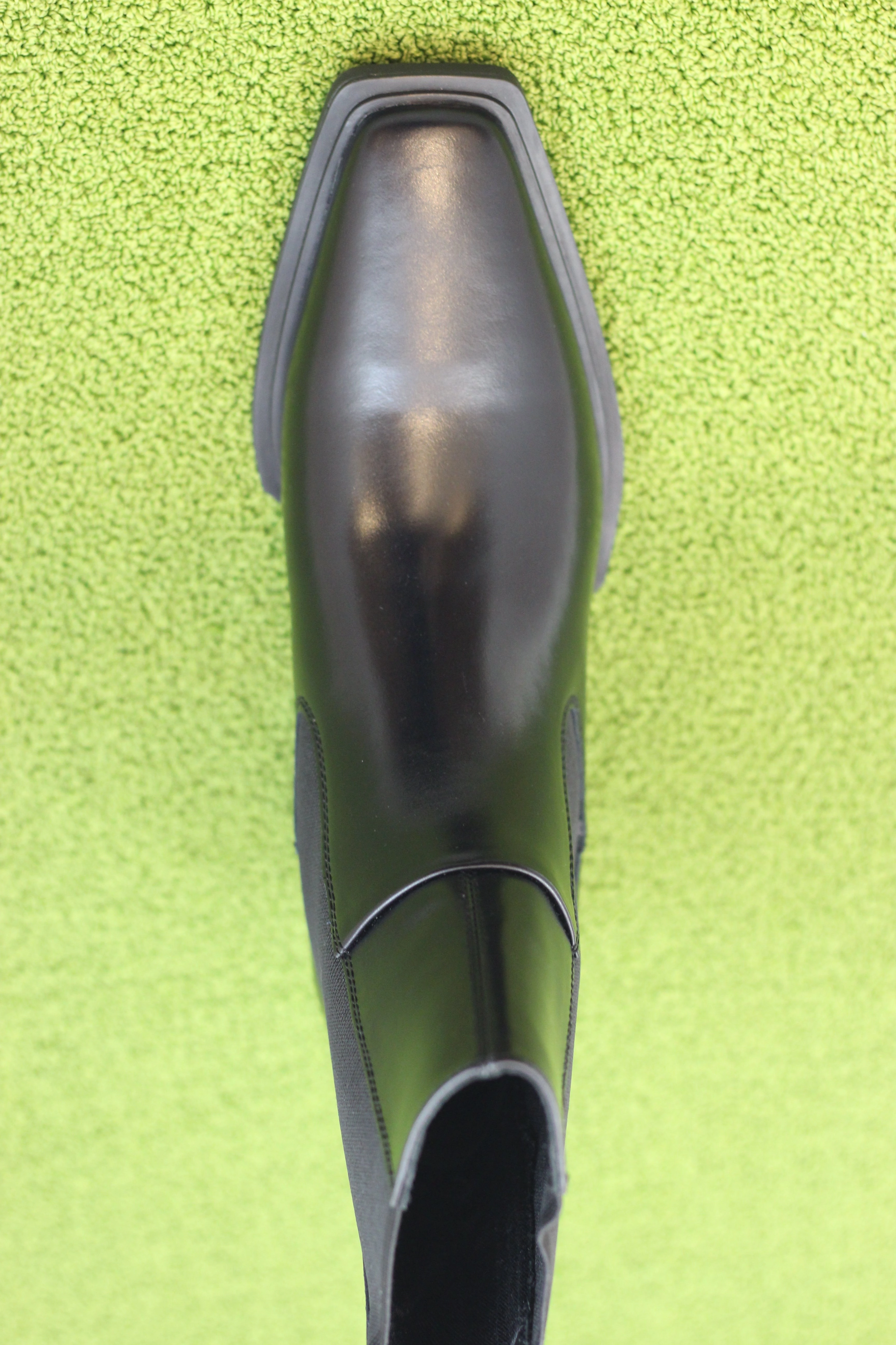 Chelsea Boots Good For Walking Womens Alina Chelsea Boot - Black Leather