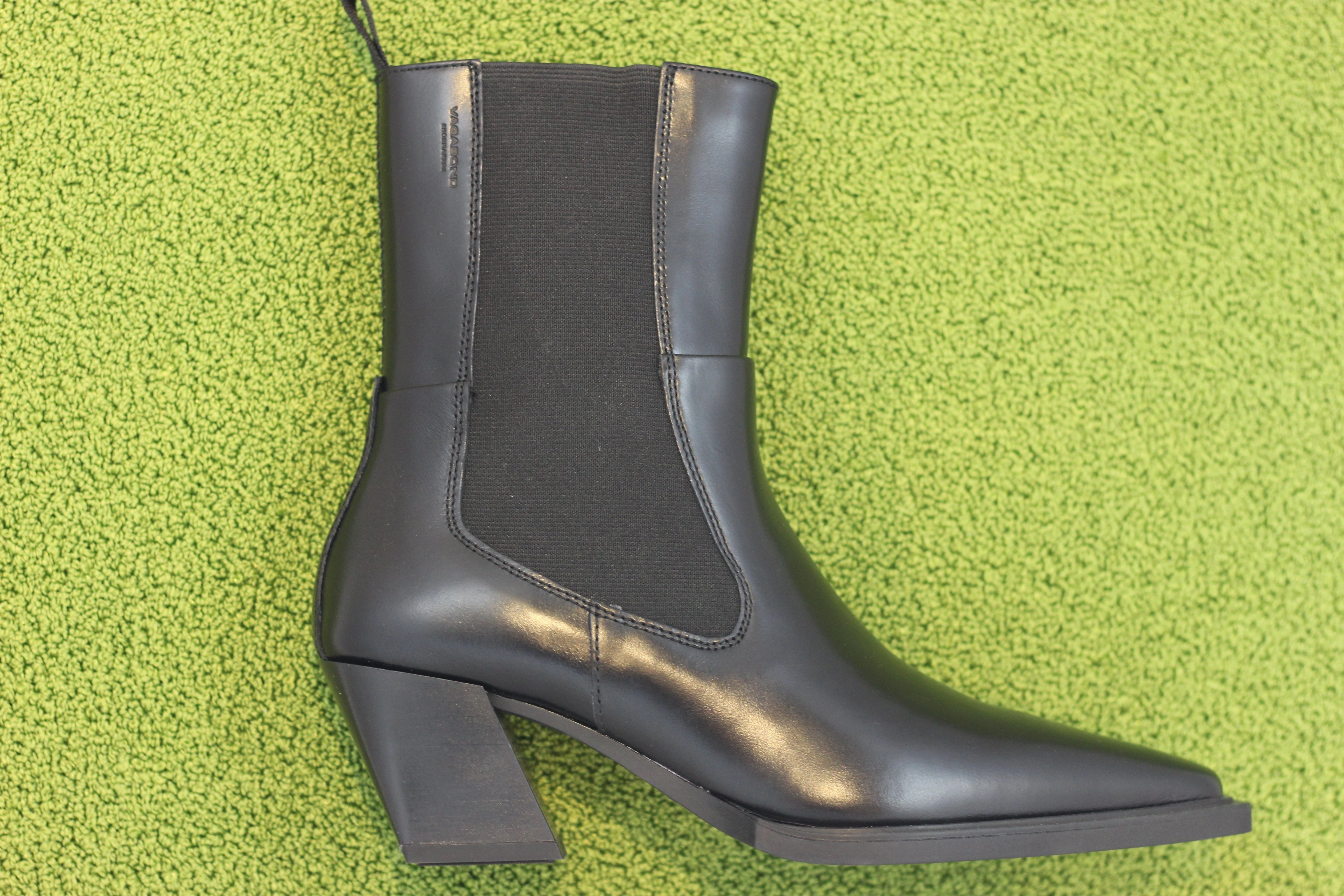 Womens Alina Chelsea Boot - Black Leather Half Chelsea Boots